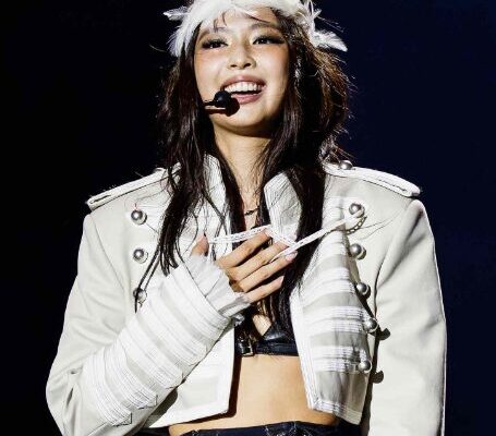 BLACKPINK’s Jennie Headlines Lollapalooza Chicago, Becomes First Solo Korean Female Singer To Close The Festival