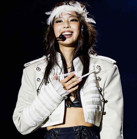 BLACKPINK’s Jennie Headlines Lollapalooza Chicago, Becomes First Solo Korean Female Singer To Close The Festival